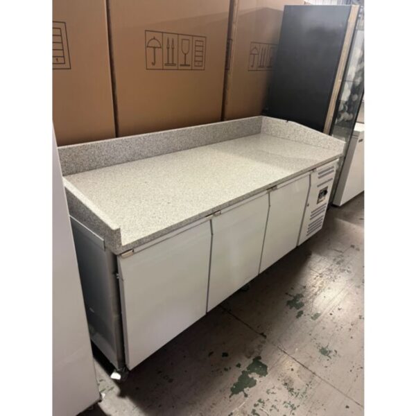 GRADED BPB2000 Blizzard Triple Hinged Door Pizza Prep Counter w/ Granite Top