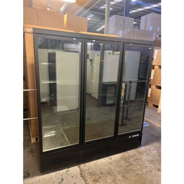 GRADED Blizzard BMF3 Triple Hinged Glass Door Display Freezer