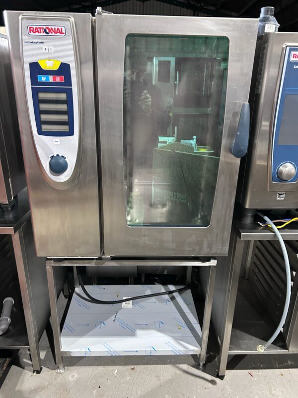 Rational SCC101E 10 grid Electric Combi Oven - Left hand hinge